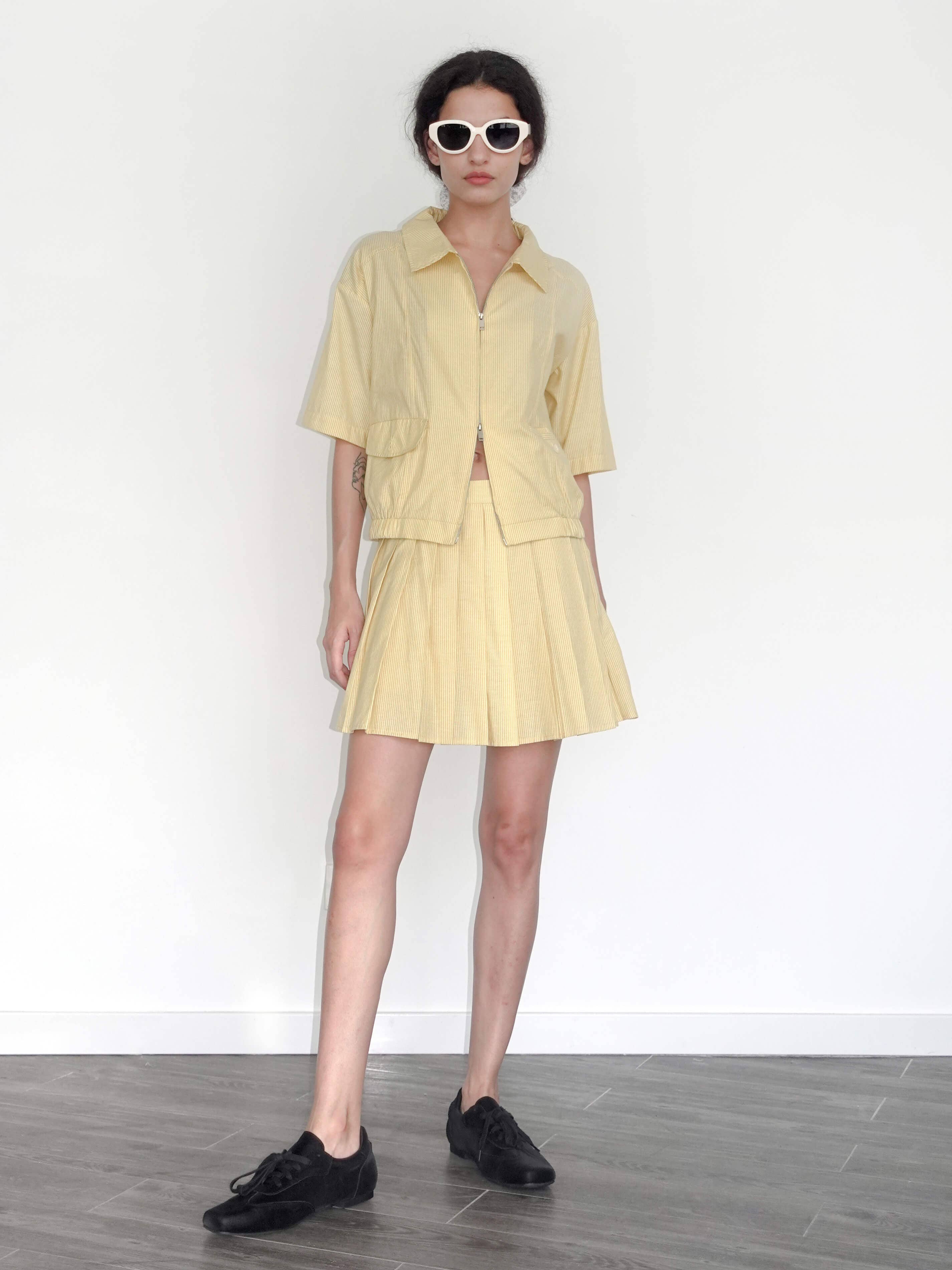 Cubic Striped Casual T-shirt and Skirt Suit