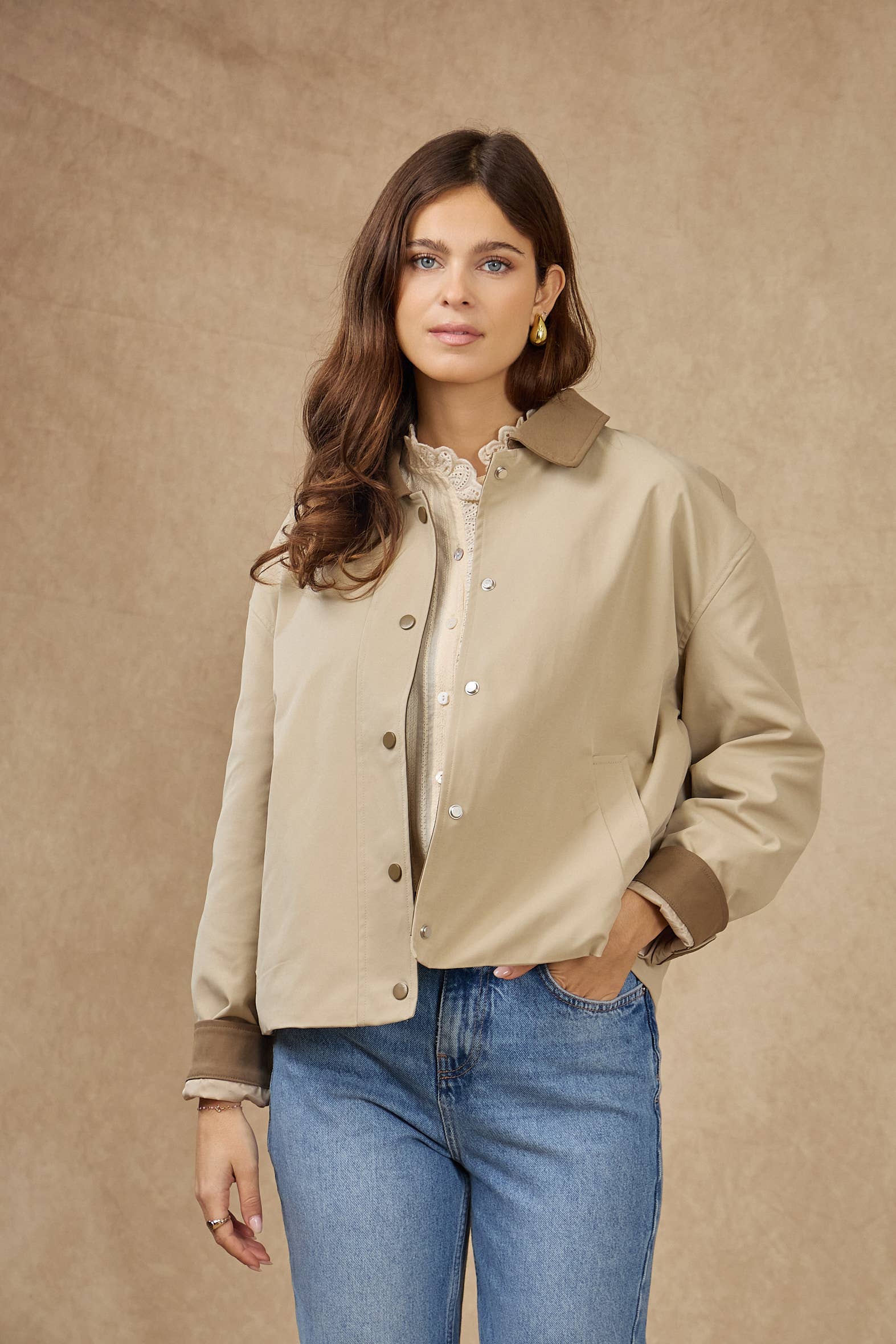 LOVIE & CO Two-tone short trench